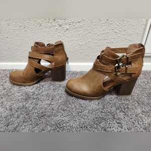 Soda Tan Strappy Heeled Boots